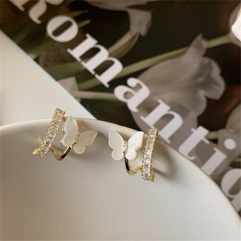 Elegant Small Butterfly Earrings with Micro-set Zirconia, Exquisite Niche Design, Luxury Stud Ear Jewelry for Women.