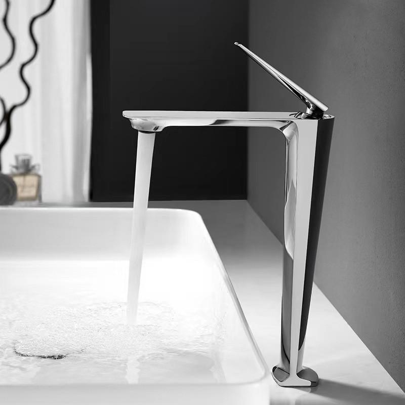 Rose Gold Basin Faucet Brushed Gold Tall Bathroom Faucet Hot and Cold Black Sink Faucet Deck Mounted Toilet Mixer Water Tap