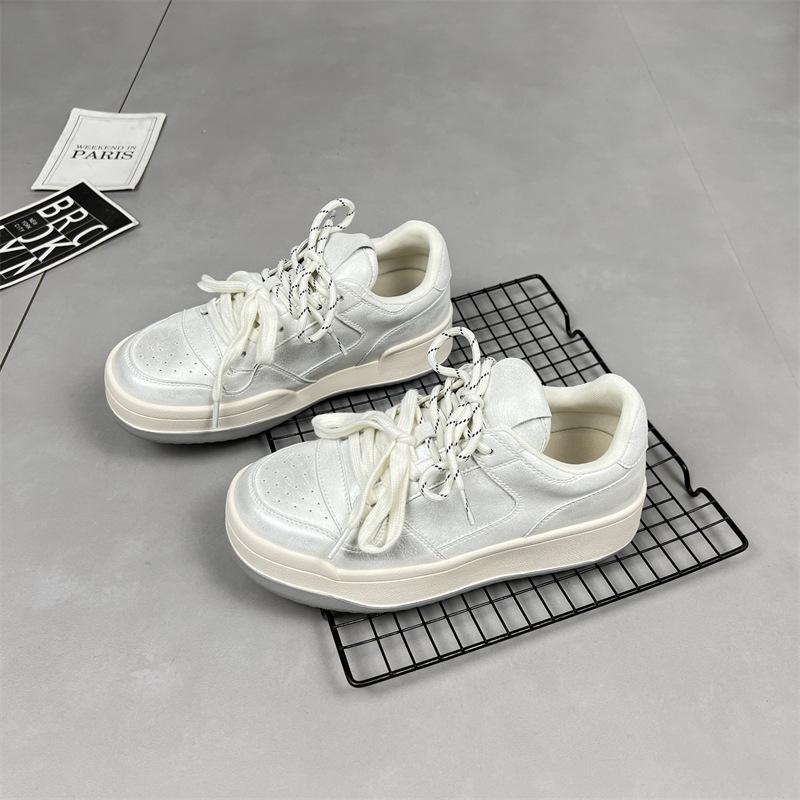 

True soft leather white shoes women s spring 2025 new round toe lace-up thick sole versatile athleisure board shoe trend 40 серебряный