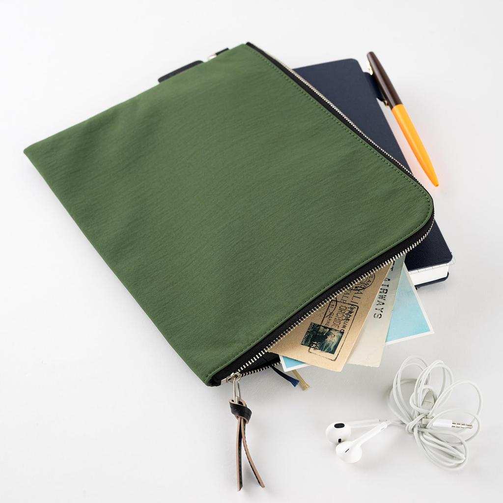 Hobonichi Techo HON (A5) Planner Cover, Tragen Flat Pouch (Green) Planner Accessories