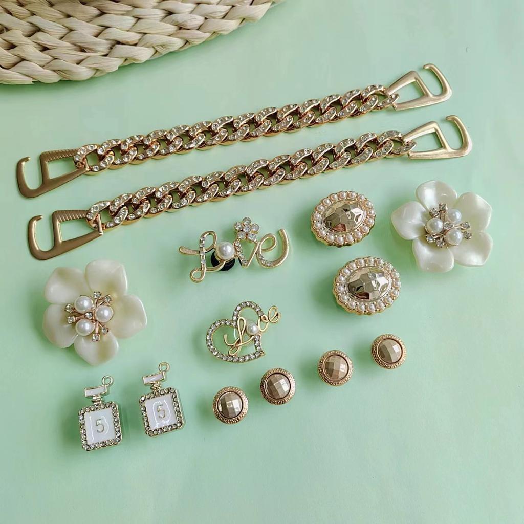 New DIY hole shoes decorative buckle small fragrant plum blossom pearl love LOVE shoe buckle removable rhinestone chain