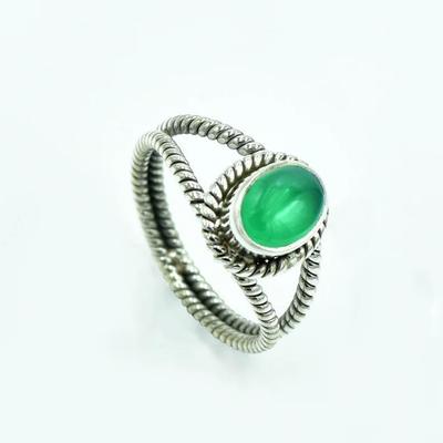 Anillo de piedra preciosa ovalada de ónix verde, anillo de diseñador hecho a mano, anillo de declaración, anillo de piedra de nacimiento, anillo boho, joyería de plata