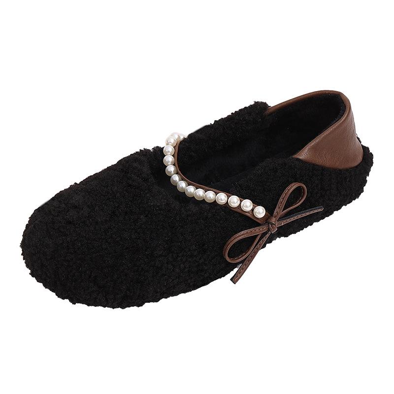 Mao Mao Shoes Women's Winter New Wear Flat-bottomed Pearl Decoration 2025 Korean Version Doudou Shoes One-pedal Fairy Ladyshoes