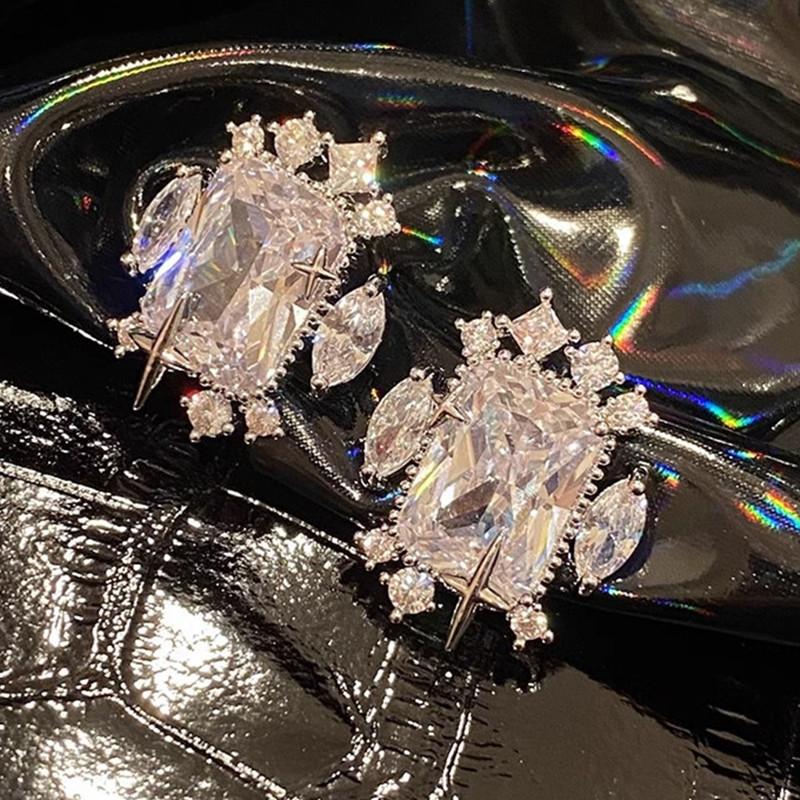 European And Korean Geometric Star Stud Earrings For Women, Personalized Design Zircon Earrings, Fashionable And Popular Niche Models