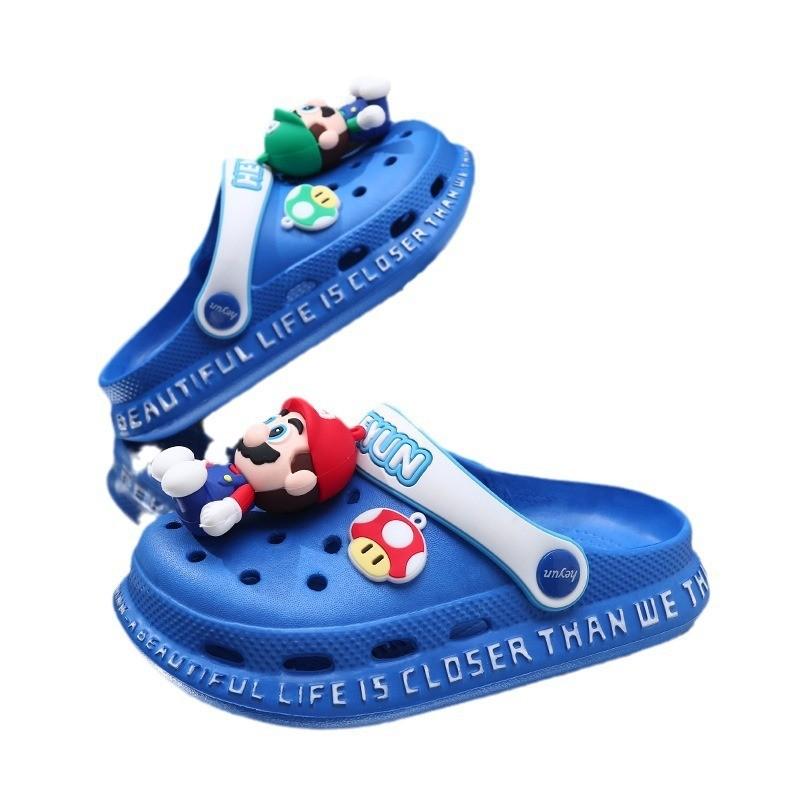 Durable And Breathable Children's Cartoon Hole Shoes For Summer Outdoor Fun