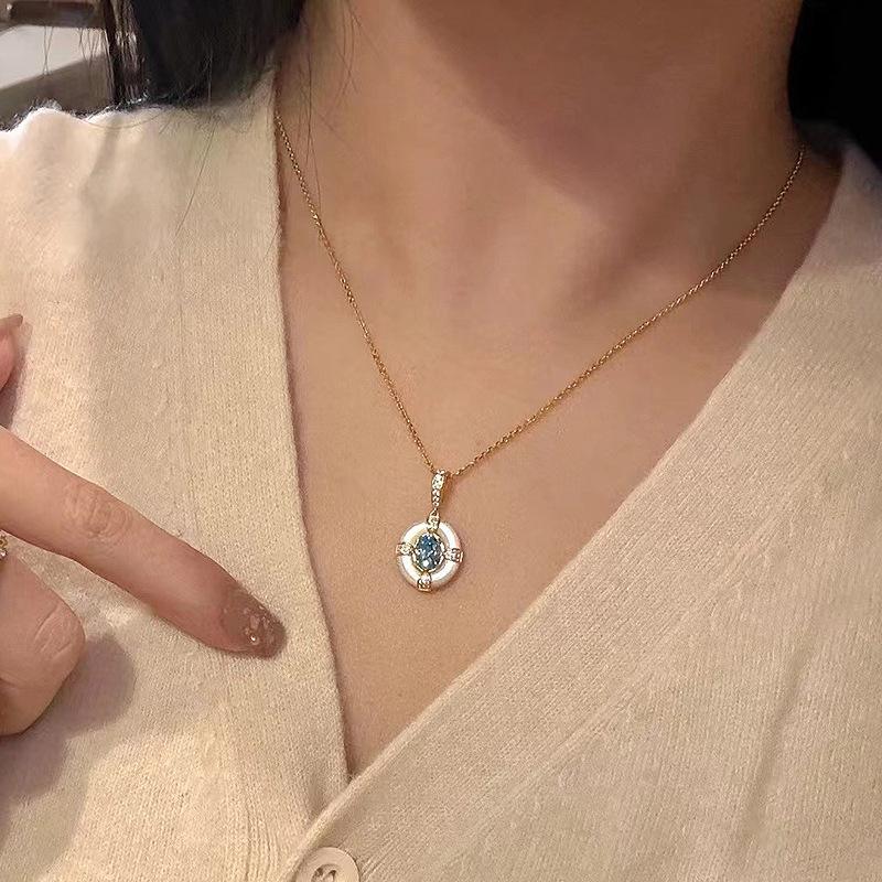 Romantic and Creative Palace Style Retro Aquamarine Necklace White Fritillaria Blue Collarbone Chain Pendant Exquisite Jewelry