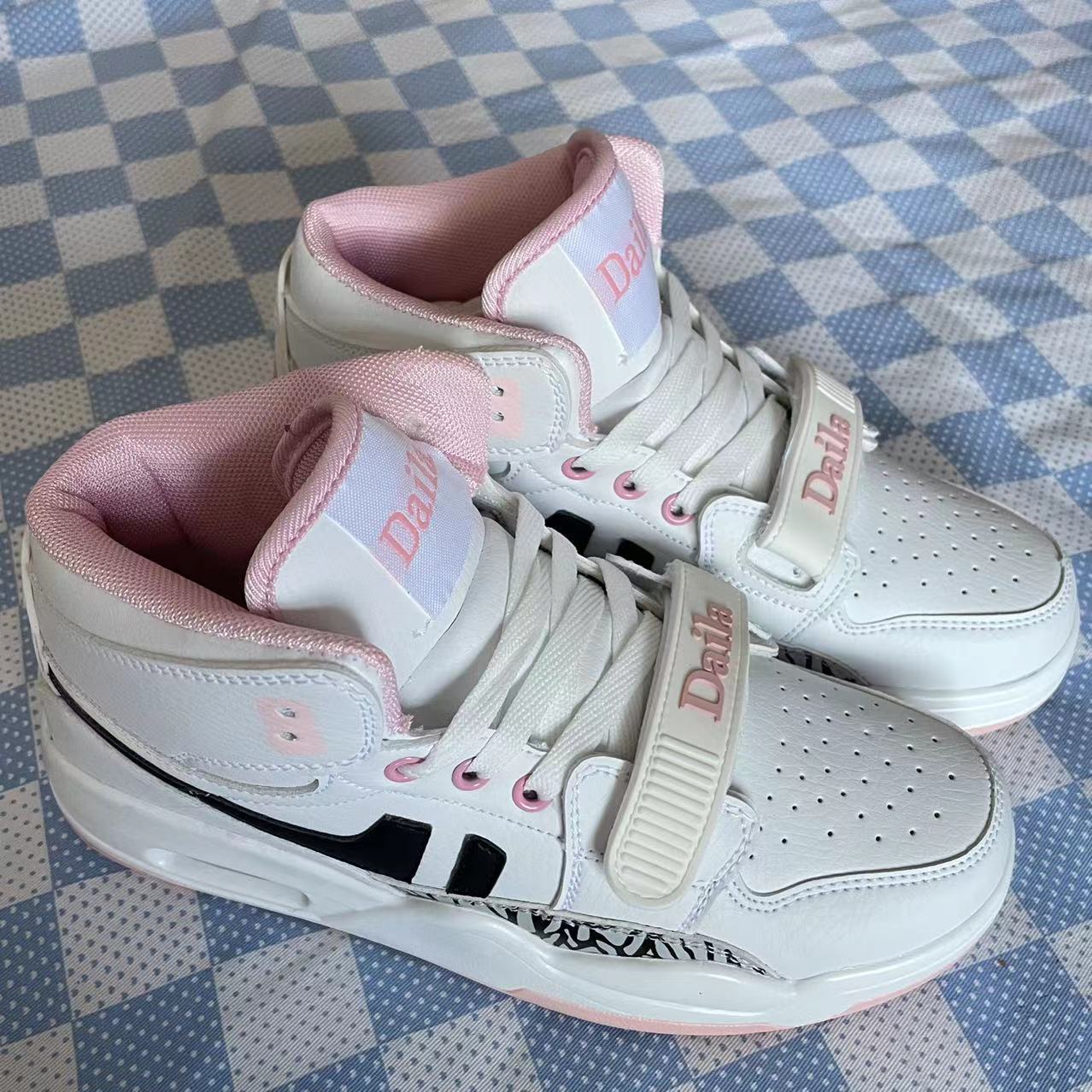 

Оригінальні чоловічі баскетбольні туфлі, зручне спортивне взуття, кросівки, спортивні кросівки 40