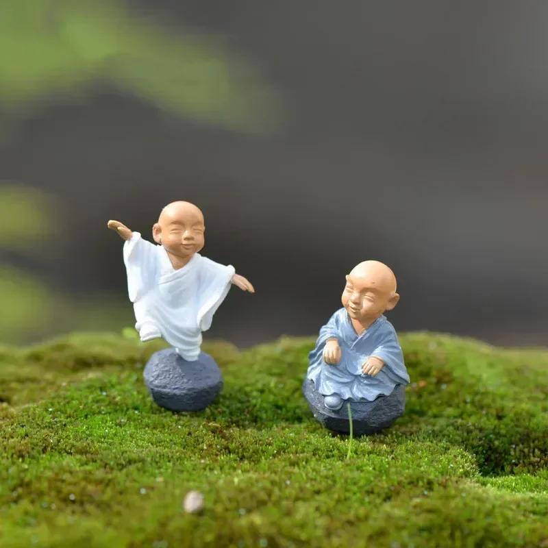 4Pcs Chinese Buddhist Monks Miniature Bonsai Garden Furniture Resin Craft Figurine Fairy Garden Decoration Desktop Decor