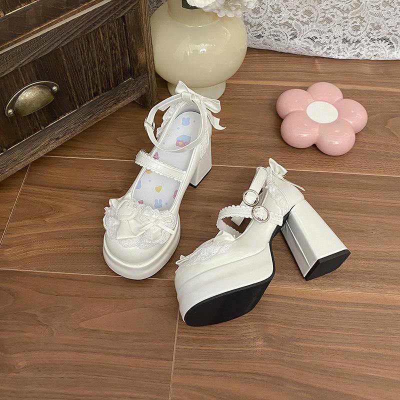 Söta och gulliga lolita högklackade skor damtjockklackade lo-skor ny uniform lolita mary jane små läderskor