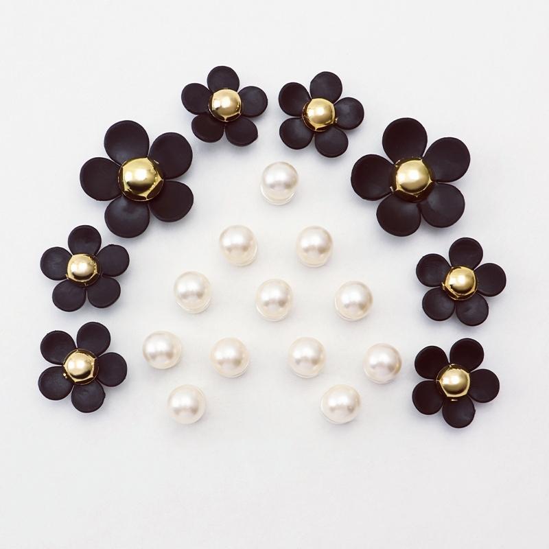 1 Set Pearl Flower Shoe Charms 3D Detachable Buckle Set Pearl Chain Shoe Decorations DIY Detachable Buckle Shoes Accessories