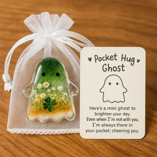 1/2/4/5Pcs Pocket Hug Ghost with Positive Card Emotional Support Ghost Token Mini Halloween Cartoon Ghost Statue Inspirational Gift