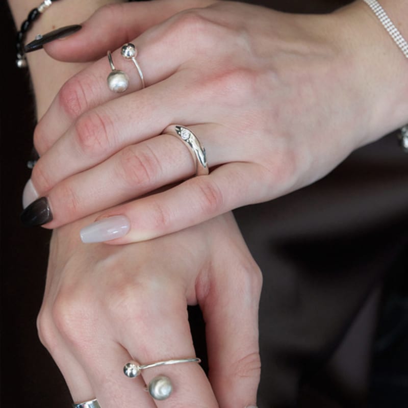 XANADU DOUBLE BALL RING SILVER