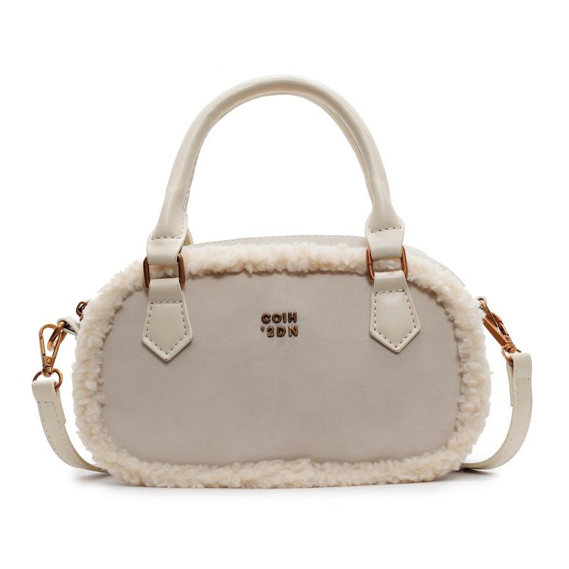 Autumn and Winter Retro High-grade Texture Versatile Portable Pillow Bag Women's Commuting Niche Fur Integrated Messenger Bag Women