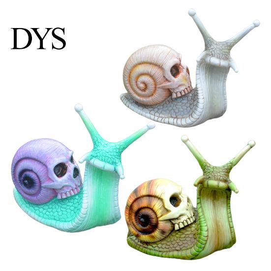 Garden Skull Decor Snail Ornament Resin Craft Sculpture Yard Halloween Figurine Gothic Home Decoration