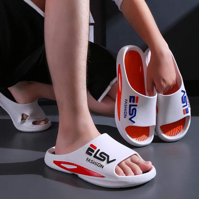 Slippers are light and non-smelly indoors in summer. You can wear anti-slip sports basketball slippers outside