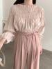 Camicetta da Donna in Chiffon con Pieghe, Maniche a Sbuffo e Scollo Tondo - Stile Giapponese & Coreano, Primavera/Autunno, Design Off-the-Shoulder