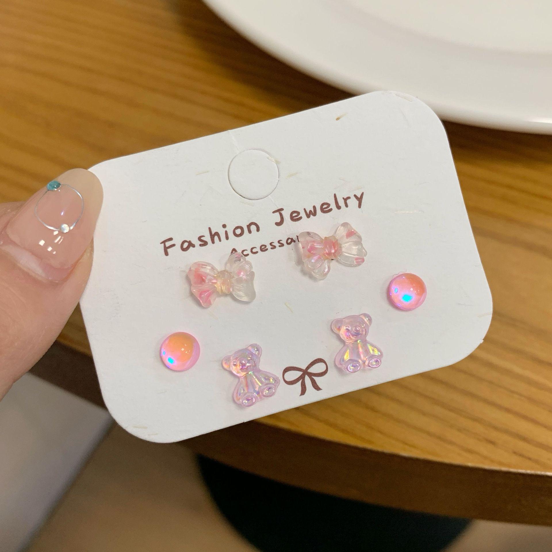 

Серьги из лазерной смолы Aurora Bear — три пары милых, свежих, простых и универсальных серебряных сережек-игл для женщин