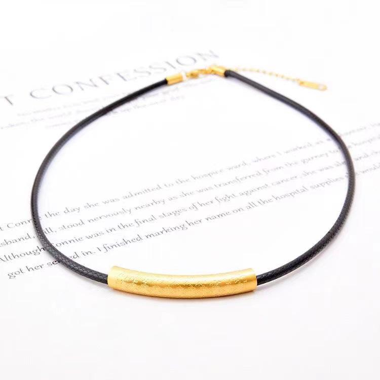 

Модное колье-чокер в стиле Douyin из монограммной кожи для женщин - Шикарный чокер на ключицу в холодном стиле