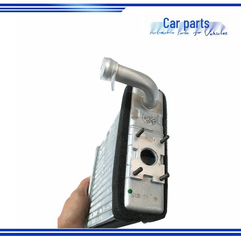 Compatible Dongfeng Dolica Furika SUV Warm Air Water Tank Radiator