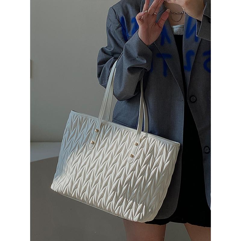Ielgy Female Bag Large Capacity Commuter Tote Bag Portable