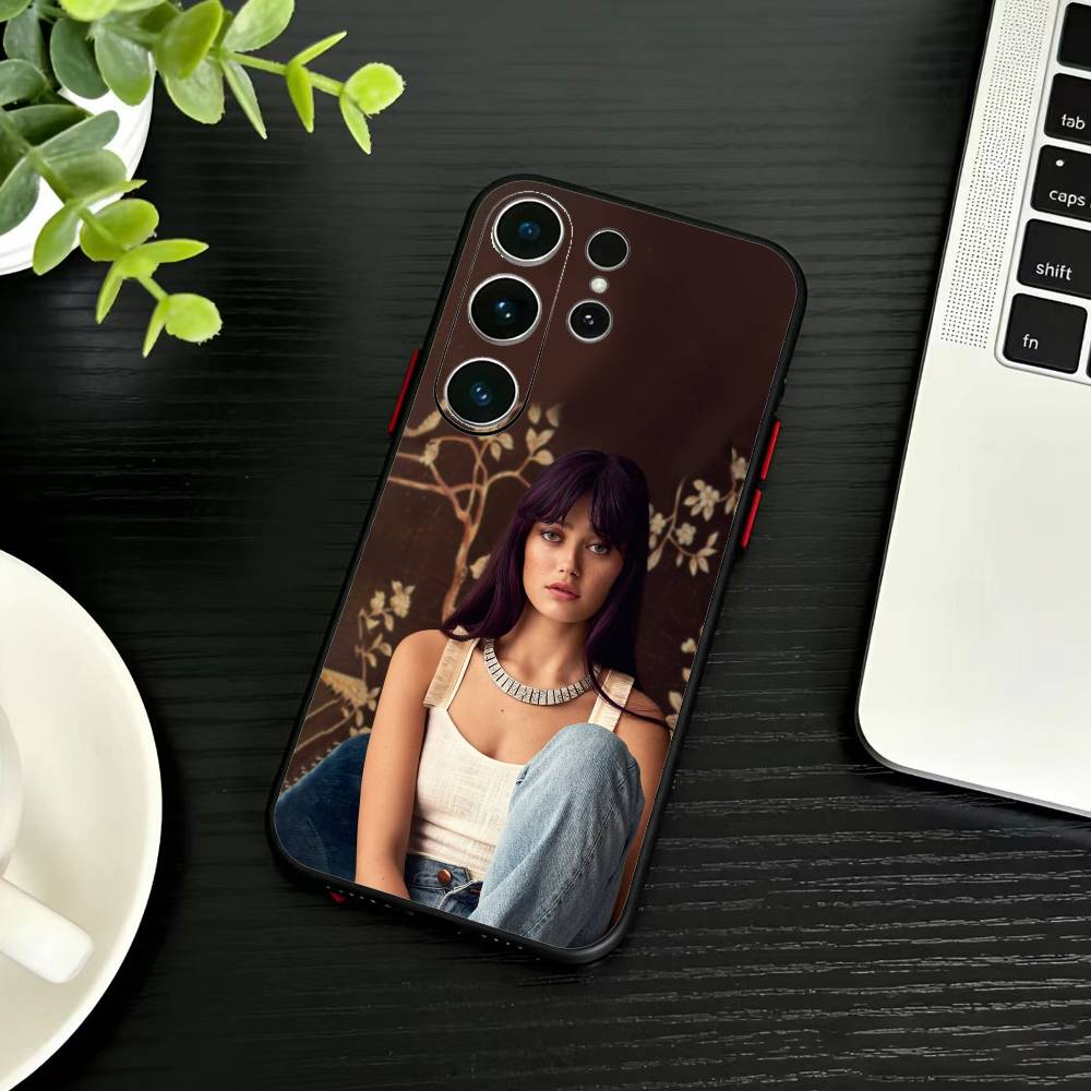 Ella Purnell Phone Case For Samsung S26,S25,S24,S23,S22,S30,S21,Ultra,Plus,FE 5G Black Soft Cover