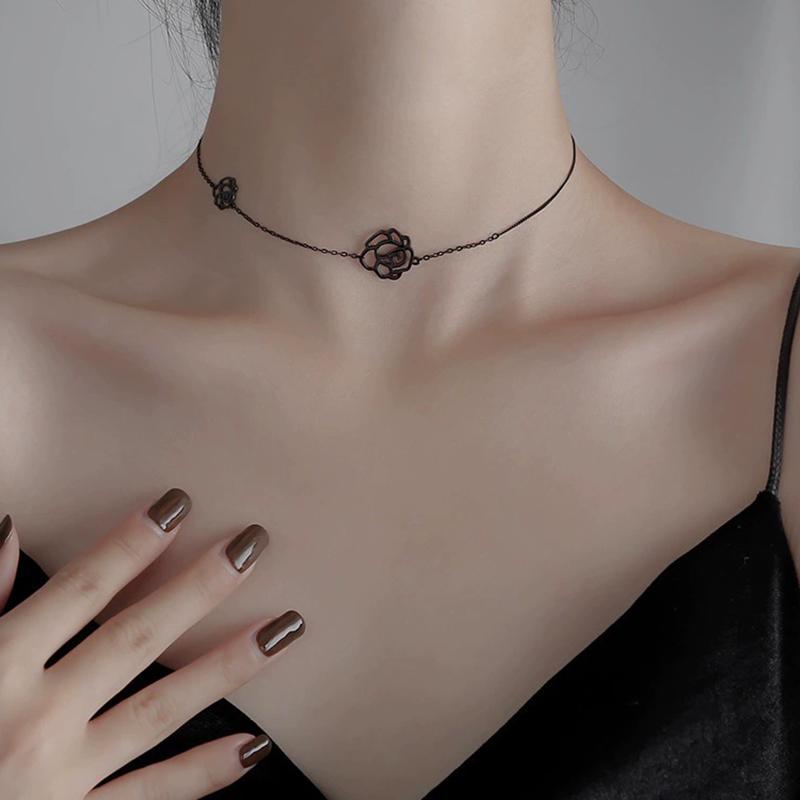 Black Camellia Necklace Luxurious Exquisite Fashionable Neck Chain New Minimalist Hollowed Out Women's Accessories Jewelry Gift