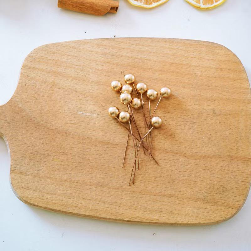 Christmas Pine Cones & Dried Flowers Pack - Eucalyptus, Pine Wood, Cotton, Handmade Photography Props
