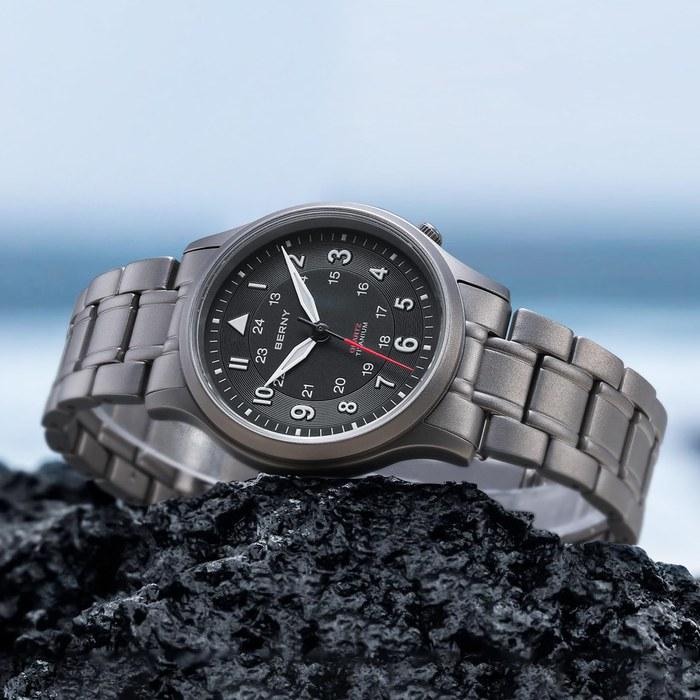 BERNY Titanium Watch Men's Titanium Watch Japan VH31 Sweep Second Quartz Movement 5ATM Water Resistant Super-Luminova Black
