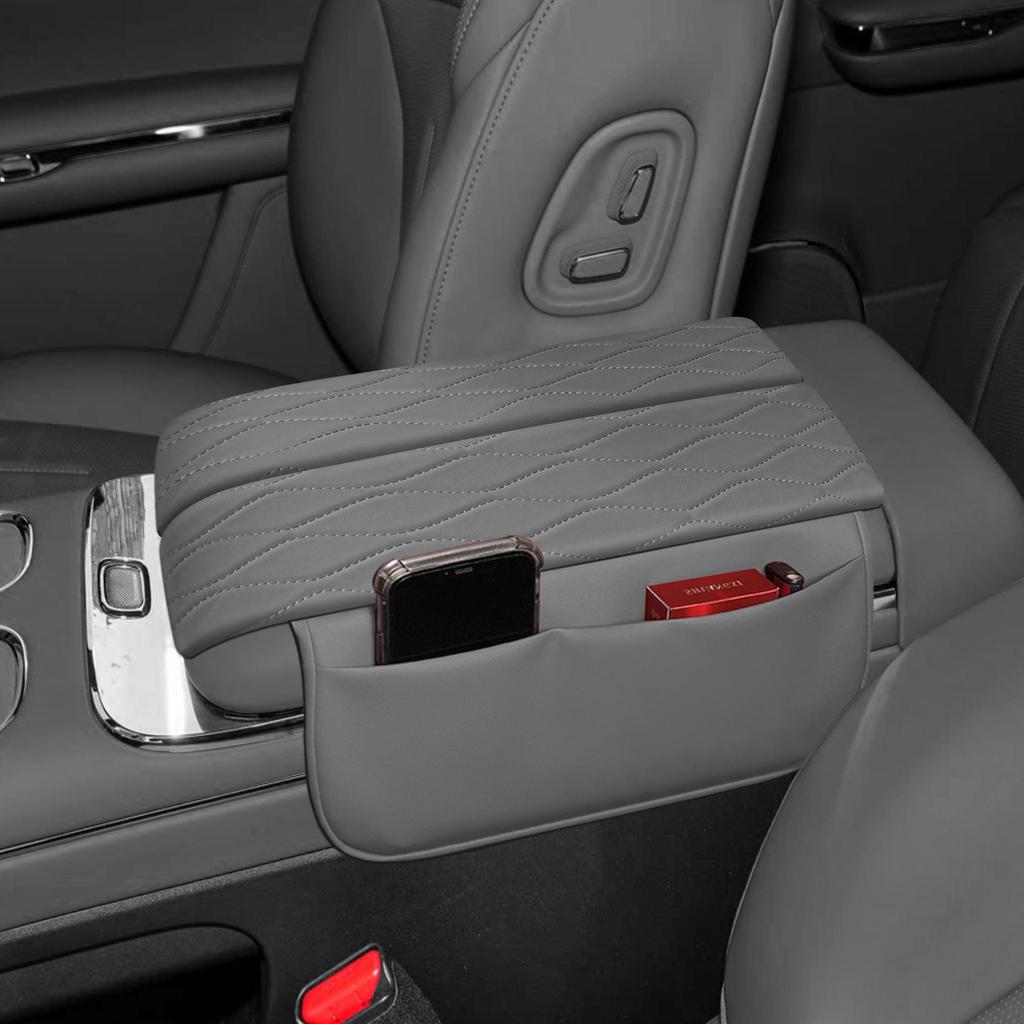 Trumpchi S7 Armrest Cover: Premium Leather, Protective & Comfort-enhancing Console Pad.