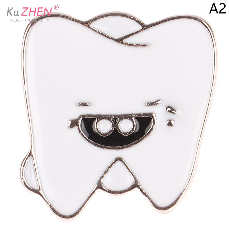Cartoon Brooch Dentist Badge Brooch Tooth And Toothbrush Enamel Tooth Brooches For Dentist Clothes Decoration Accessories Gift