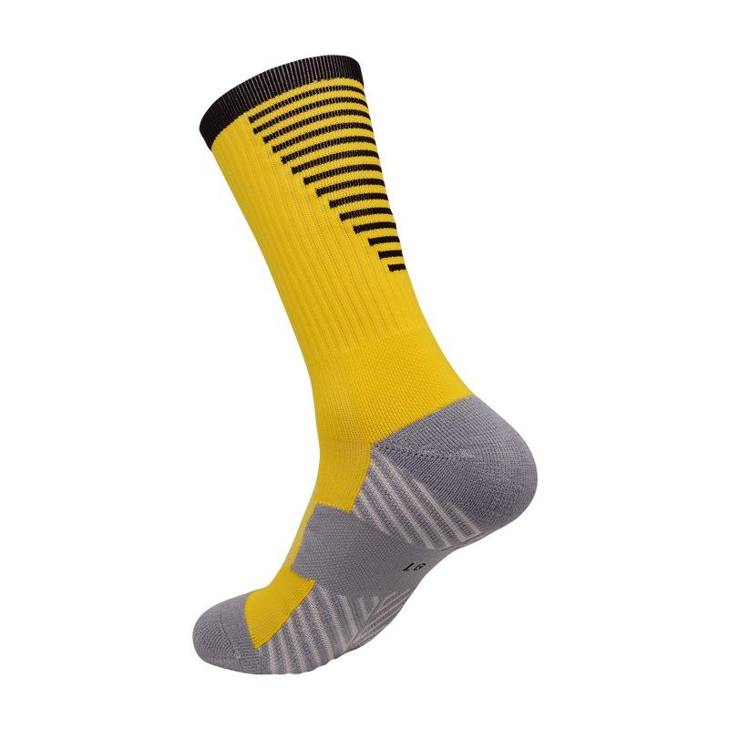 Unisex Summer Outdoor Sports Socks, Sweat-Wicking, Breathable, Mid-Calf, Ideal for Cycling and Basketball.