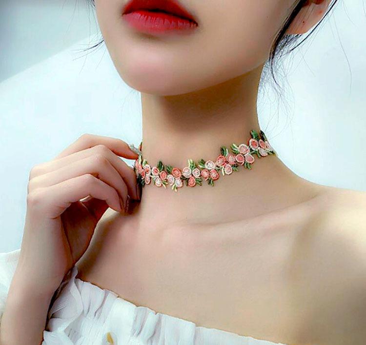 Neo-Gothic Crystal Multi-Layer Leather Necklace Exquisite Star Water Drop Choker Necklace for Women Girls Party Wedding Jewelry