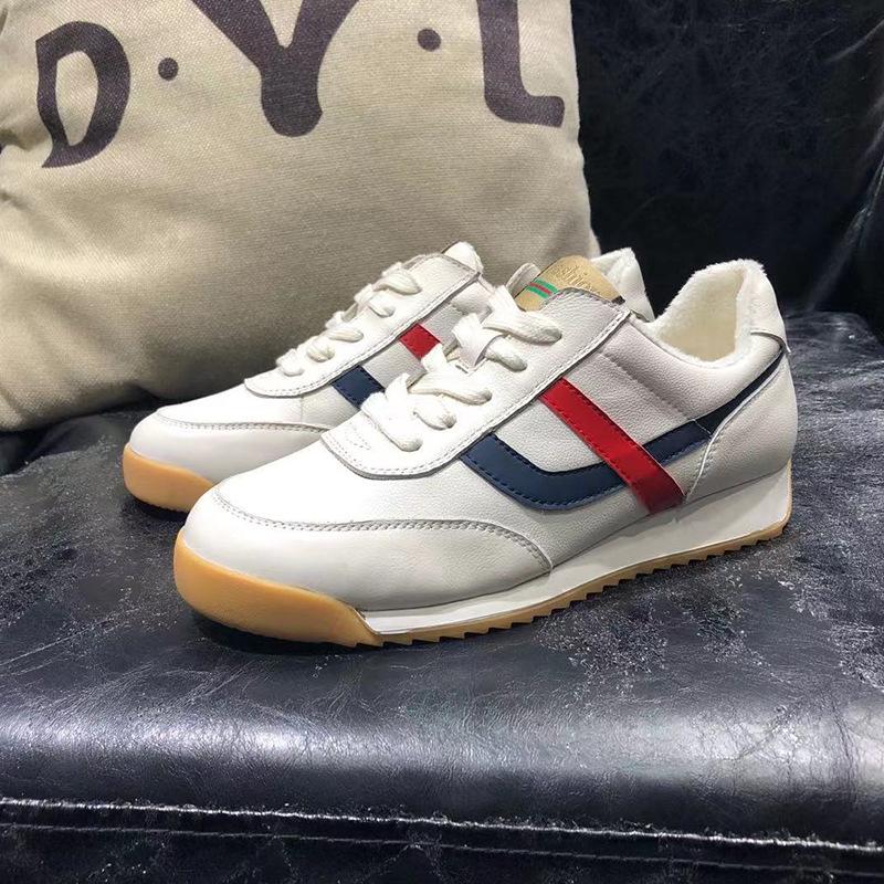 

The first layer of cowhide little white shoes is velvet and breathable in women s singles 2025 spring and summer new thick-soled sports style casual 40