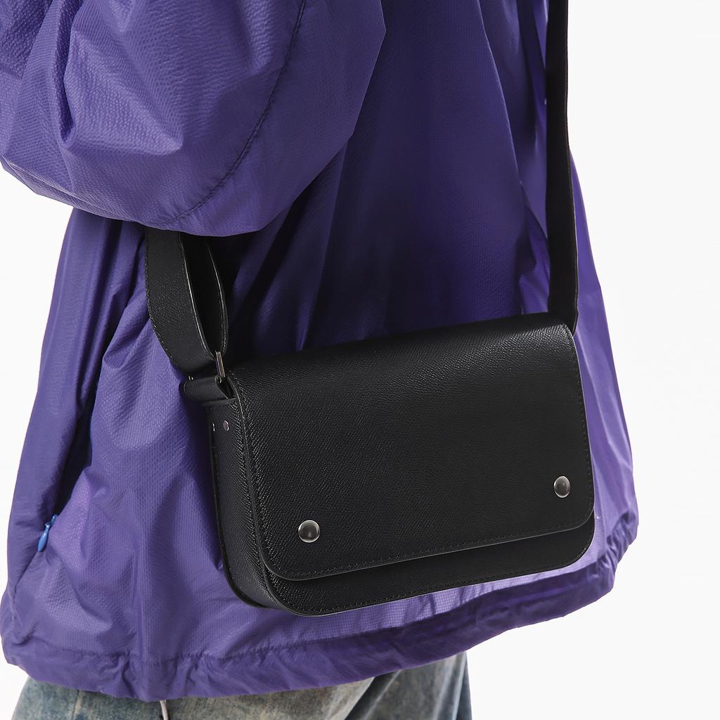 Shoulder Bag Men's Niche Design Sense Messenger Bag Retro Versatile Casual Small Square Bag Neutral Fashion Box Bag
