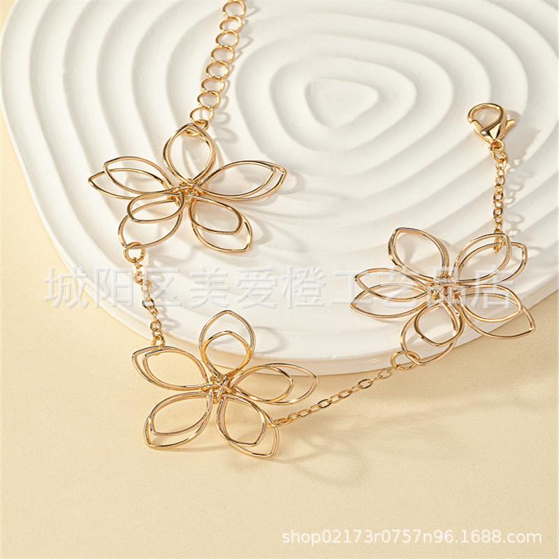 Small Flower Necklace Bracelet Jewelry Sweater Chain Flower Pendant