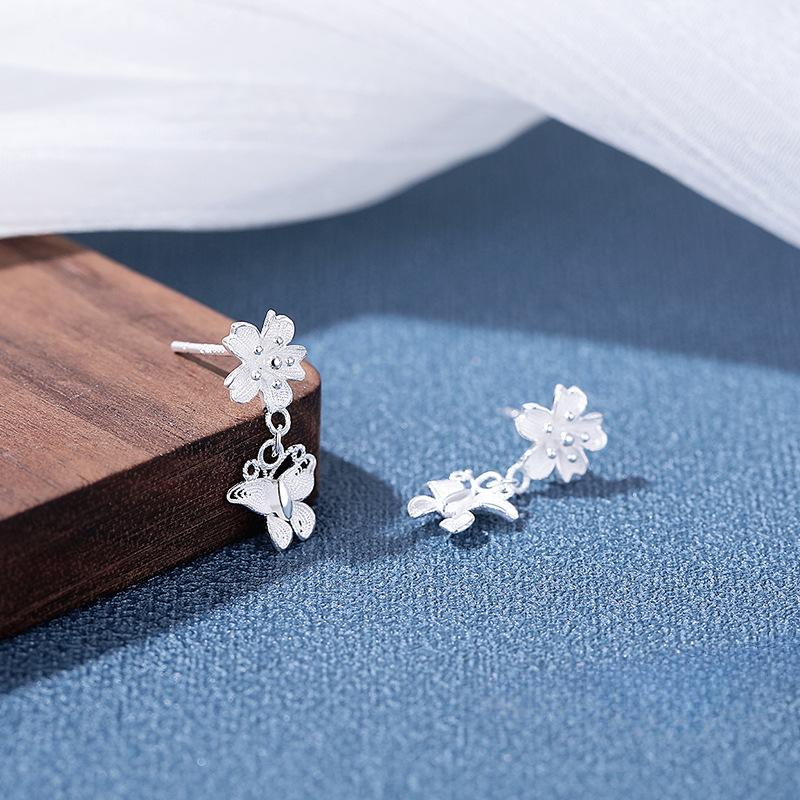 Exquisite Flowers Butterfly Earrings for Women with Light Luxury High-end Temperament Sweet Earrings