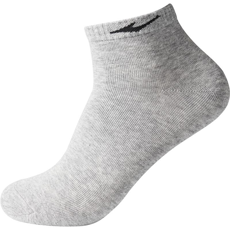 

Erke Men s Mid-Calf Sports Socks One Size