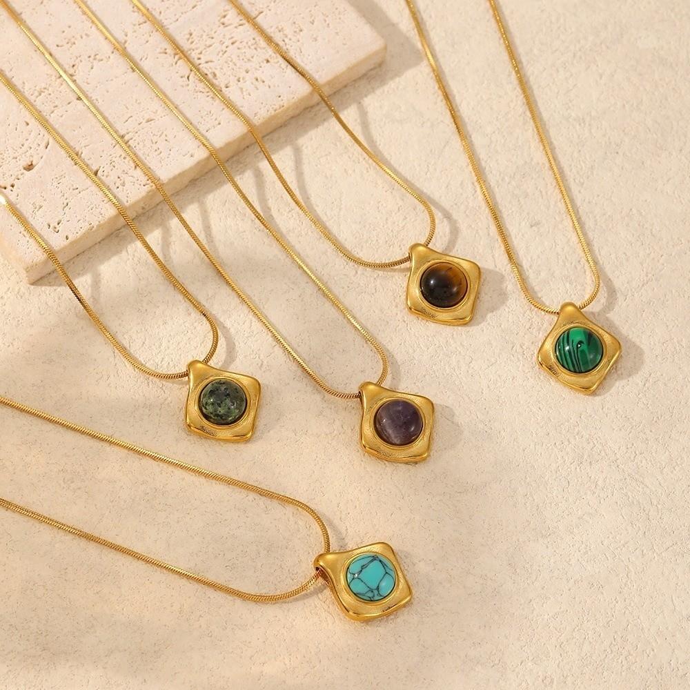 Gold Clavicle Chain Retro Style French Style Necklace New Pendant Necklace For Women