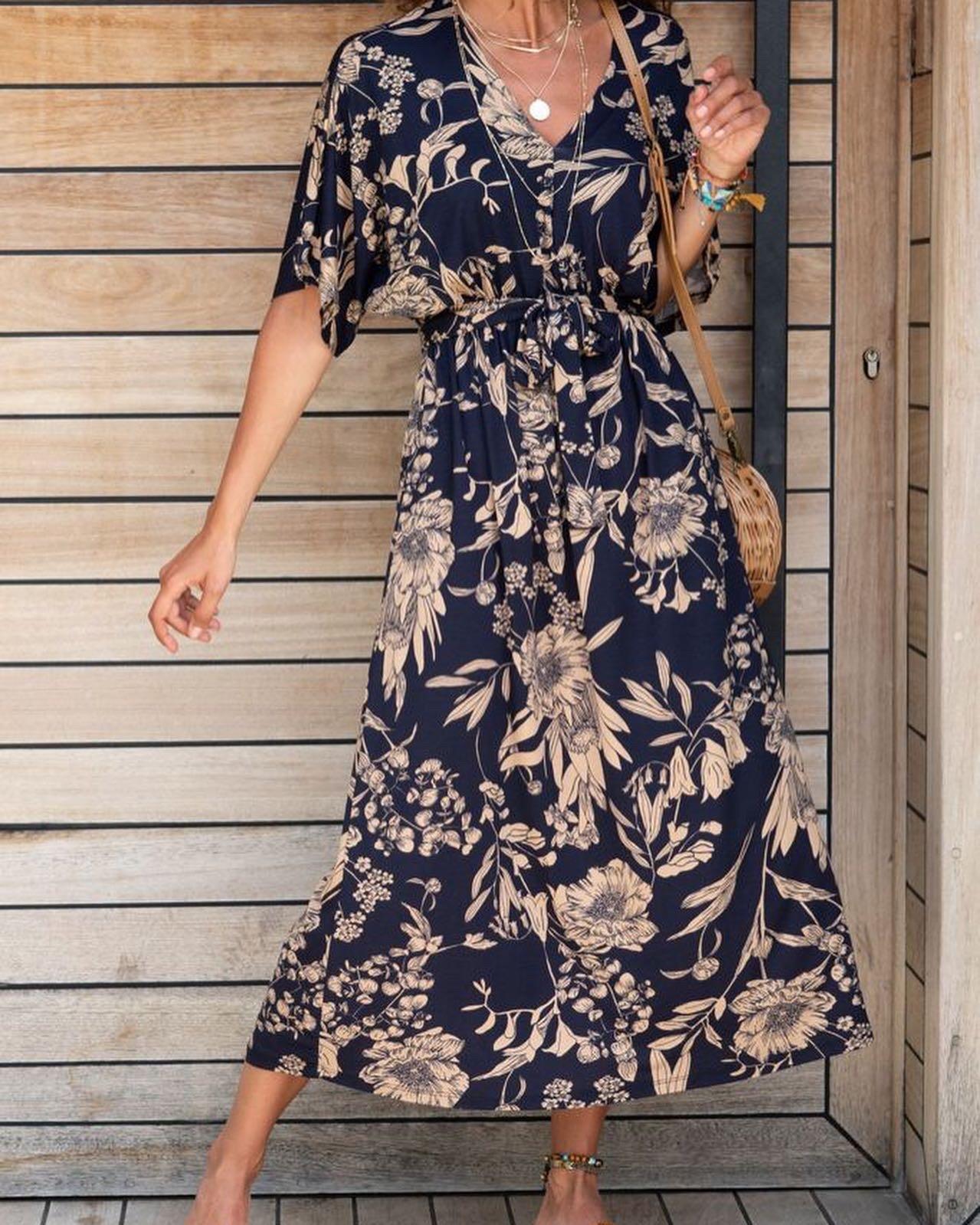 

Women s Floral Printed Knitted Crepe Fabric Waist Belted Short Sleeve Dress