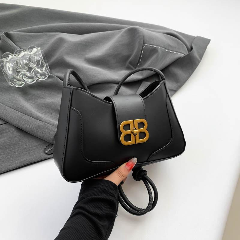 Small fresh and gentle underarm new moon bag 2 autumn new temperament high value personality simple shoulder handbag чёрный