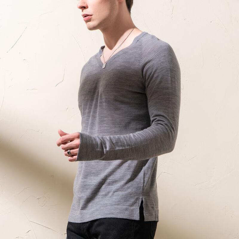 Sinofrud Men's Lightweight Merino Wool V-Neck Knit Sweater