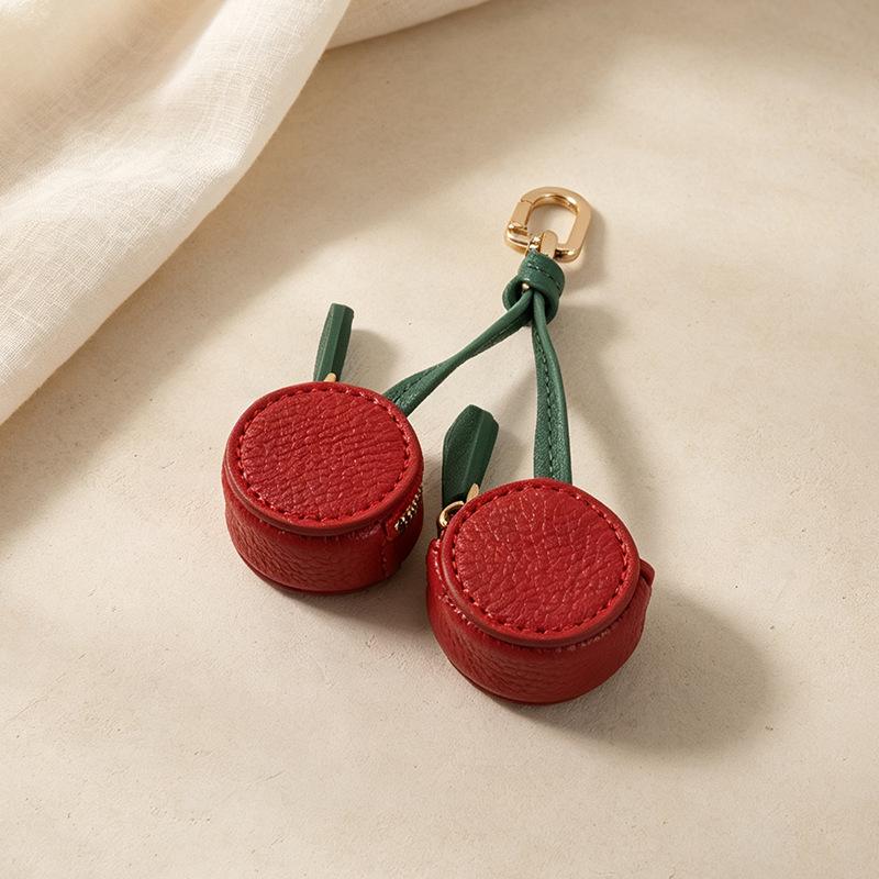Strawberry Coin Purse: Cute PU Charm Pendant Mini Bag for Earphones and Accessories.