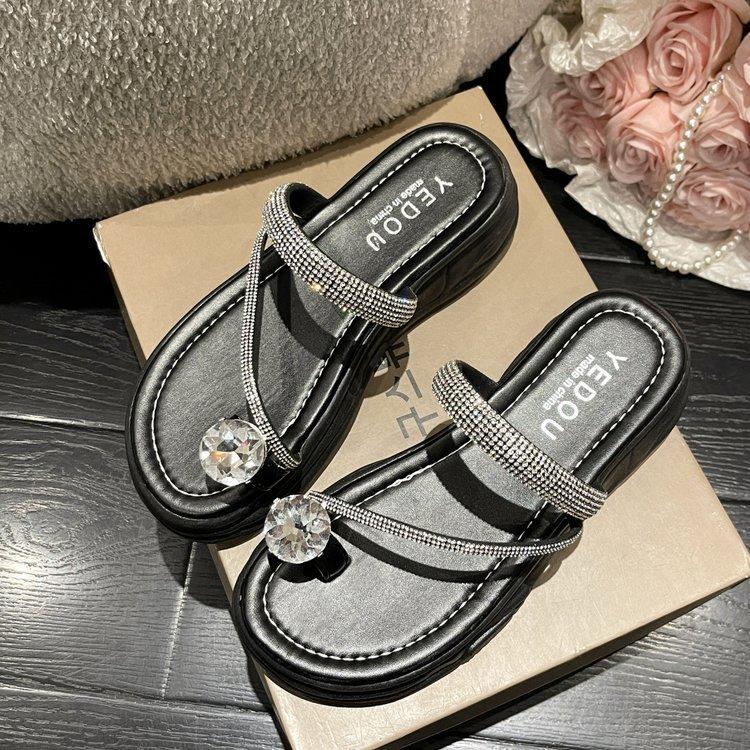 Casual rhinestone beach sandals girl 2025 summer new outer wear fairy wind cool slippers thick-soled women's shoes