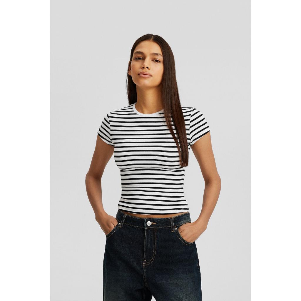 Tricou cu maneca scurta cu decolteu