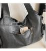 2025 Trendy Women's Retro-Style Tote: Large Capacity, Simple, Versatile, Single Shoulder & Crossbody Handbag.