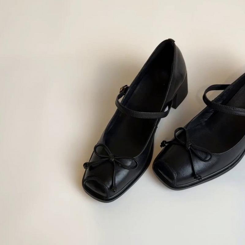 French retro style square head light mouth word with bow thick heel single shoes commuter versatile high heels new