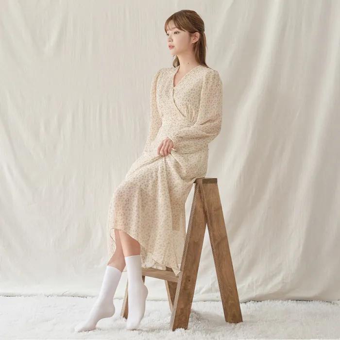 7 Pairs of Lululella Domestic Plain Long Socks for Daily Use