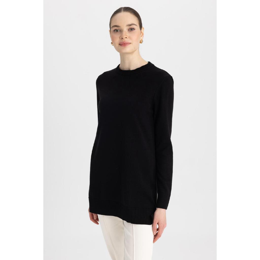 Tunika z okrągłym dekoltem o regularnym kroju