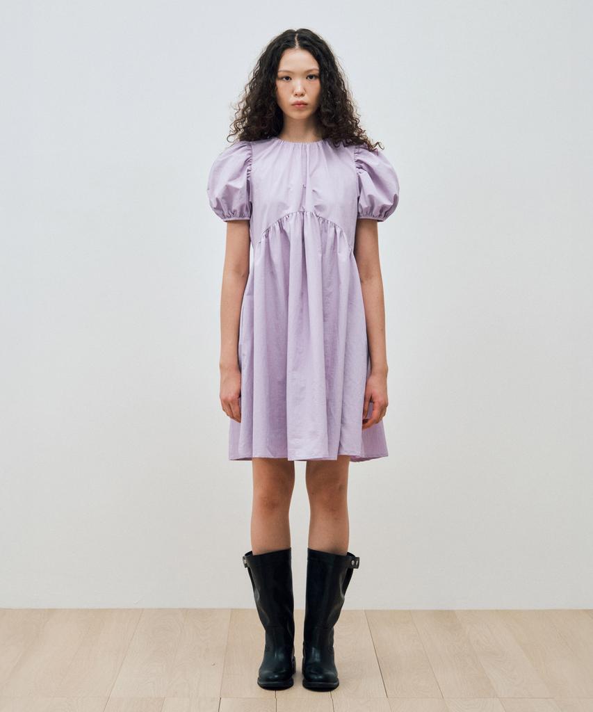 MAIS Arched Shirring Puff Sleeve Dress / Purple