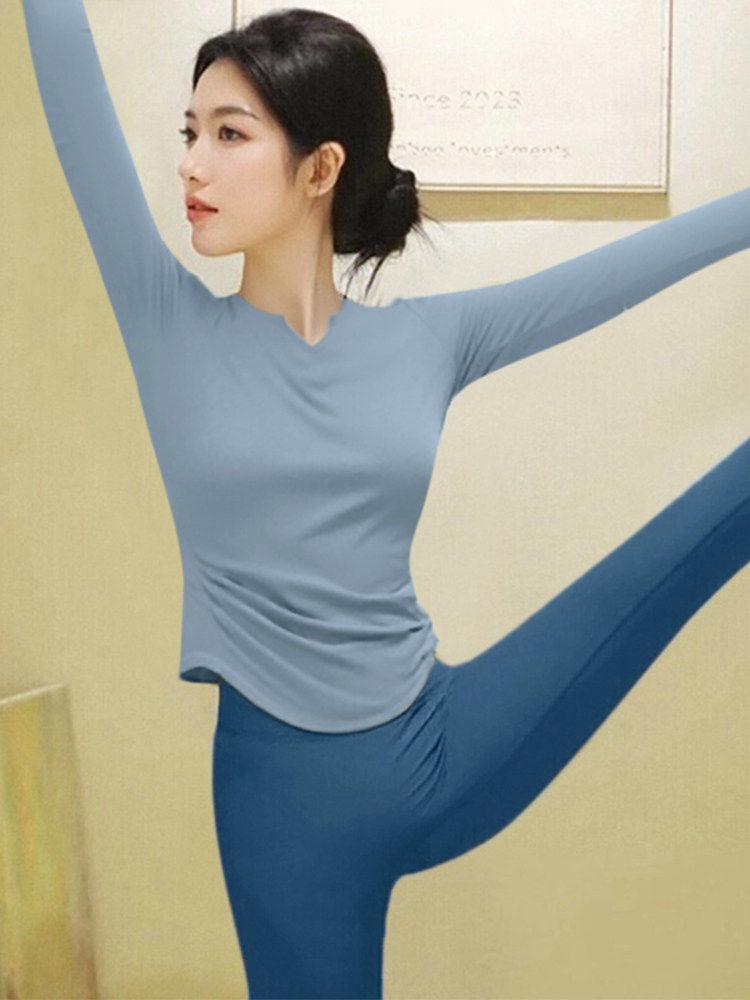

Premium Women s Pilates Set: Early Spring 2026 Long Sleeve Versatile Fitness Top Small (80-100)